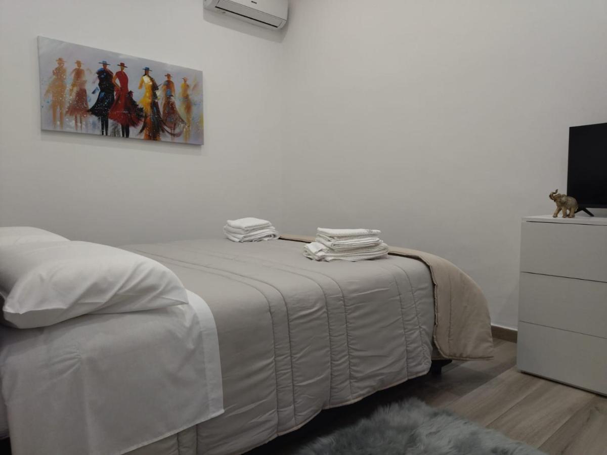 Casa Lucia Apartment Бари Екстериор снимка
